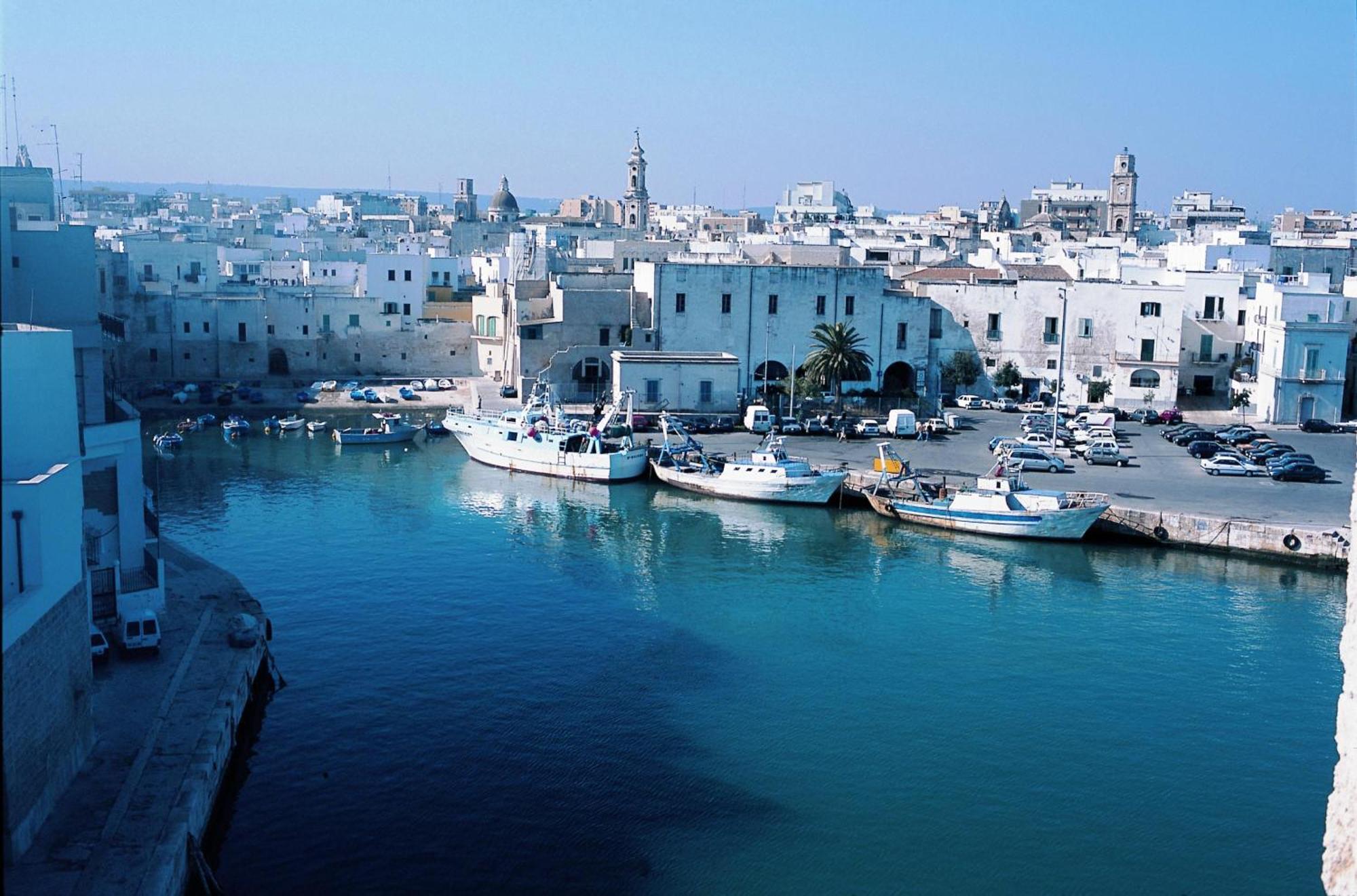 Me Encanta Monopoli Exterior photo
